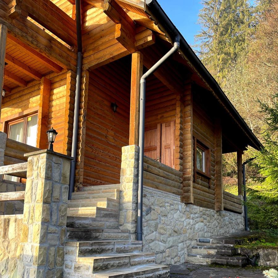 Villa На Полумистому Mykulytschyn Exterior foto