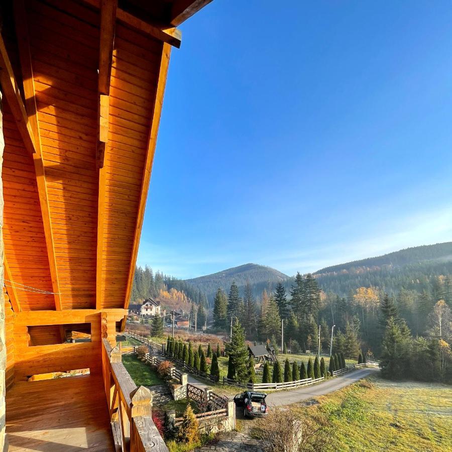 Villa На Полумистому Mykulytschyn Exterior foto